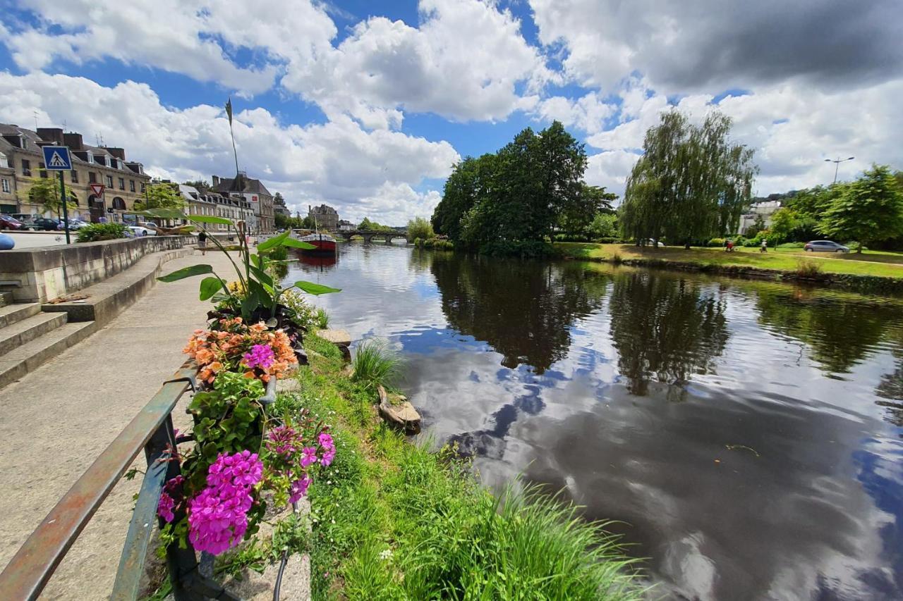 Le Duplex Du Chateau Centre Ville Calme Pontivy Exterior foto